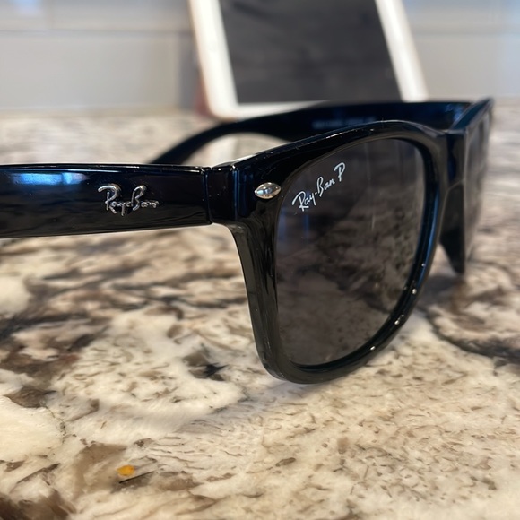 Classic Ray-Bans - Picture 3 of 3